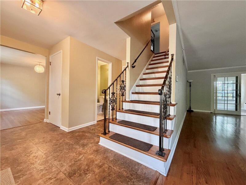 42 A Churchill Rd — photo 2