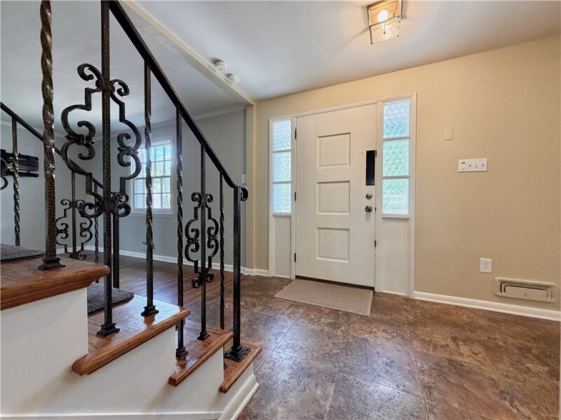 42 A Churchill Rd — photo 3
