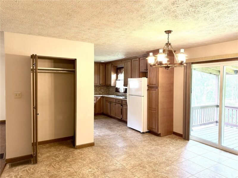 96 Caldwell Ave — photo 3