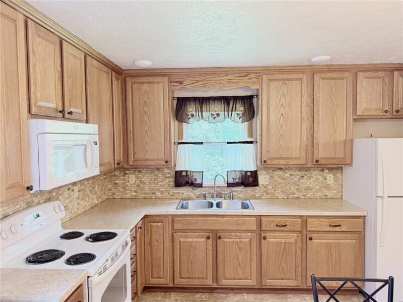 96 Caldwell Ave — photo 6