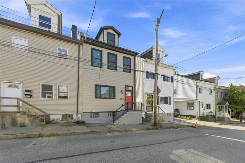 429 Taylor St — photo 2