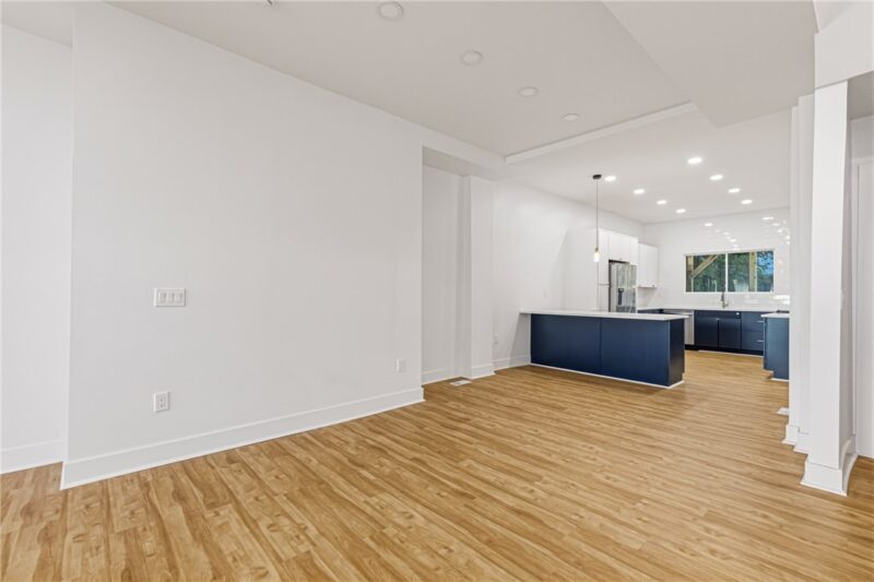 429 Taylor St — photo 7
