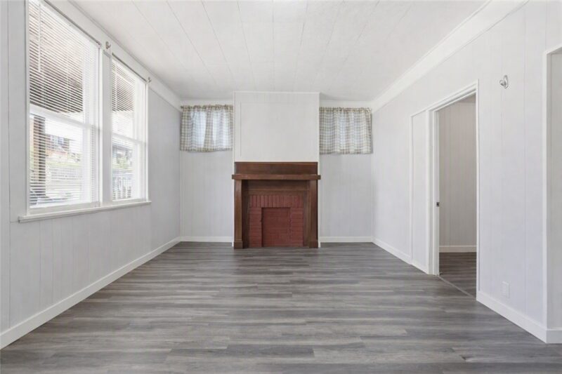 16 Marie Ave — photo 4
