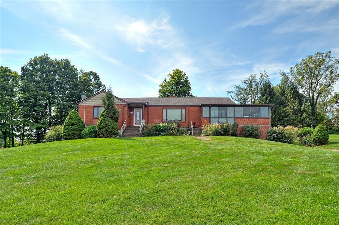 105 Dickey Drive — photo 1