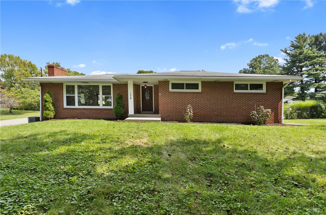 138 W Sunbury Rd — photo 1