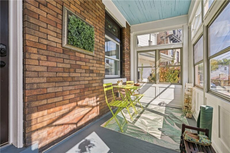 1826 Ley Street — photo 2