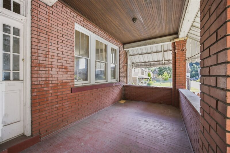 1300 Pine Hollow Rd — photo 5