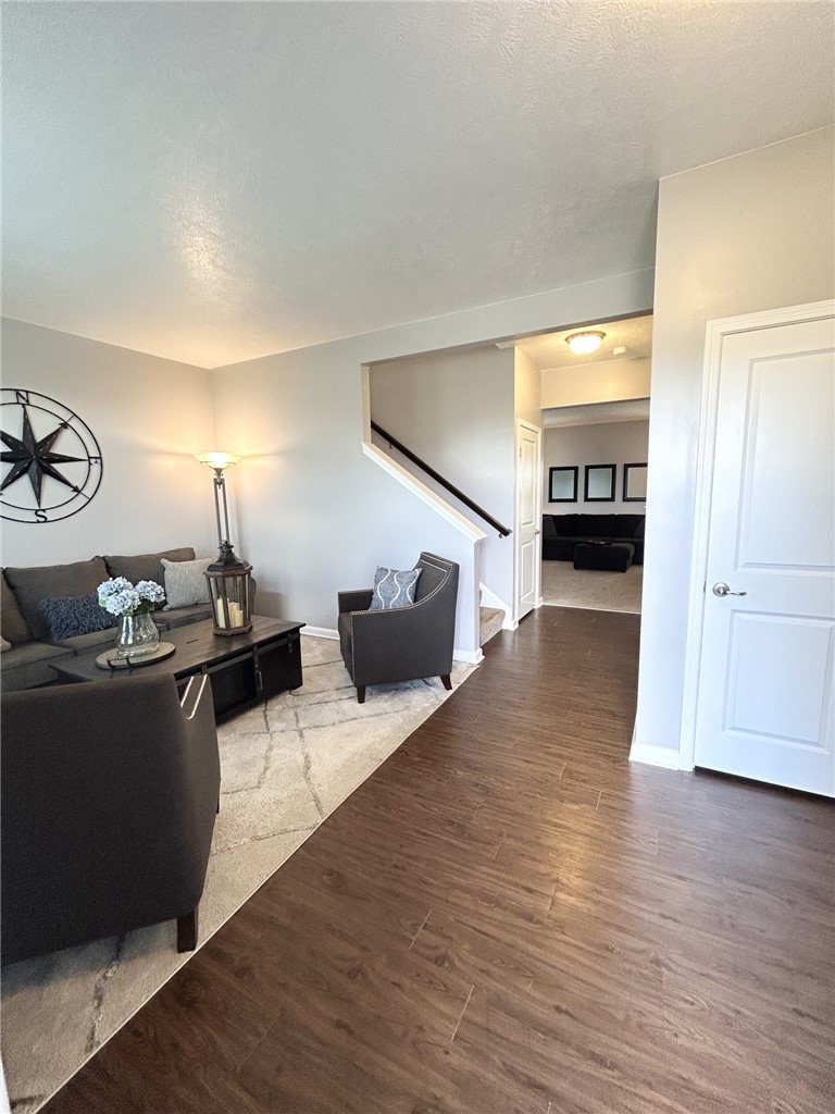 104 Riviera Dr — photo 6