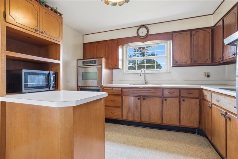 1210 Mount Pleasant Rd — photo 5