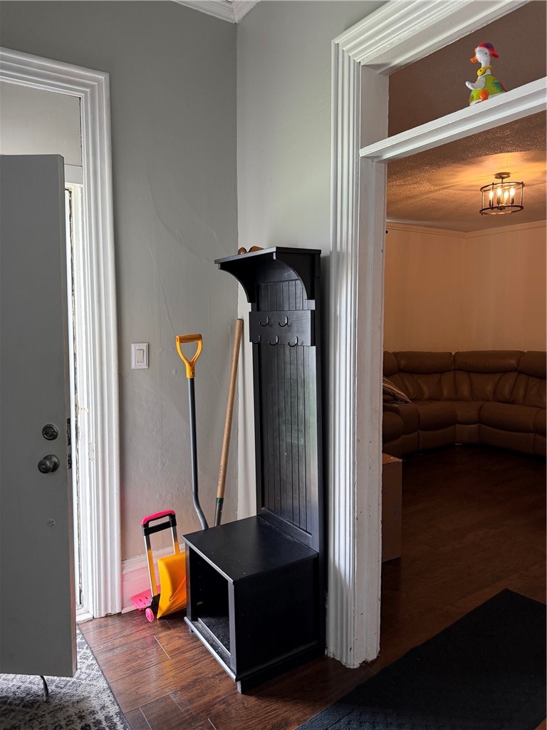312 E Green St — photo 5