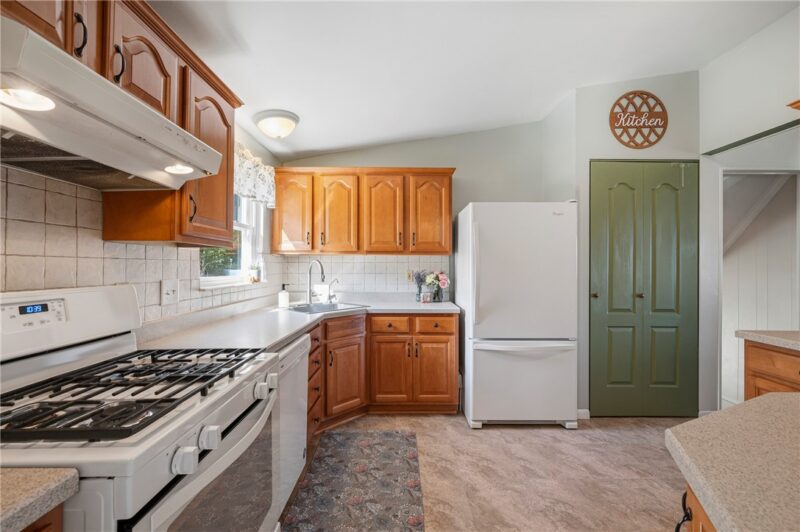 217 Scottsdale Dr — photo 8