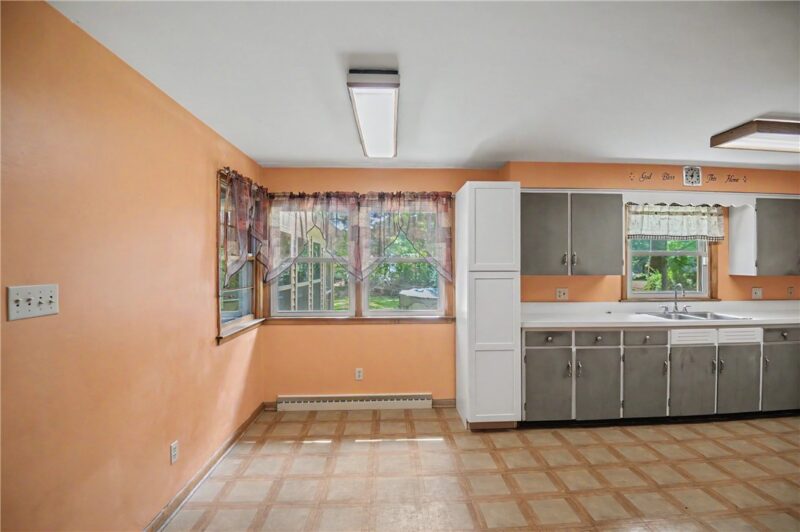 4100 Stewart Dr — photo 6