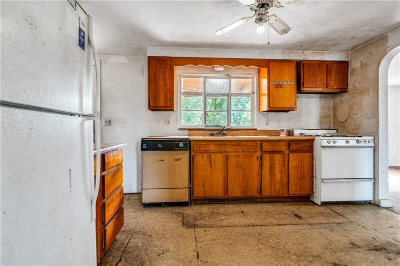 309 Duff Road — photo 7