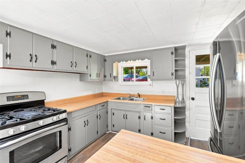 1631 Weirich Ave — photo 8