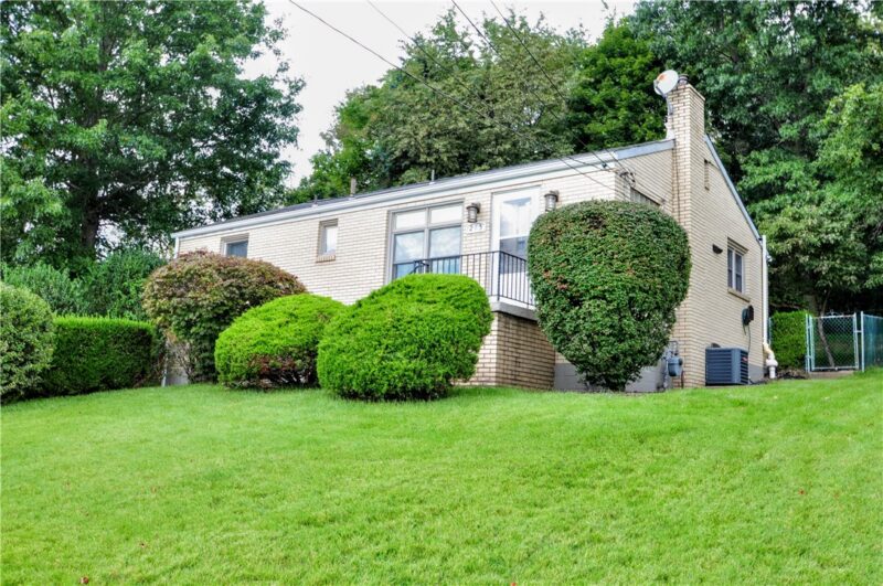 245 Revo Road — photo 3
