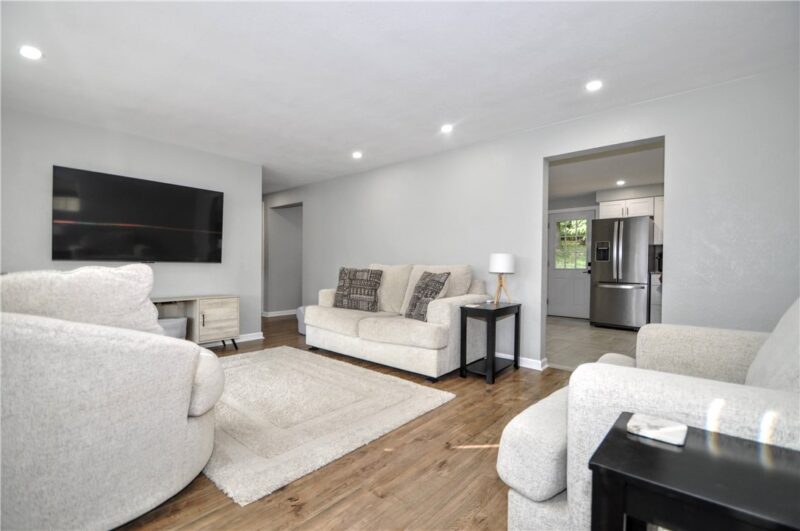 245 Revo Road — photo 7
