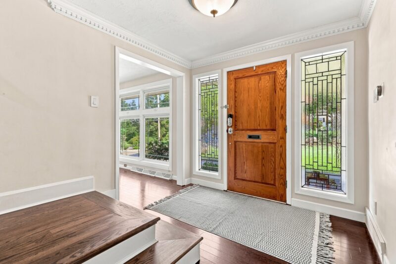 1179 Harvard Road — photo 4