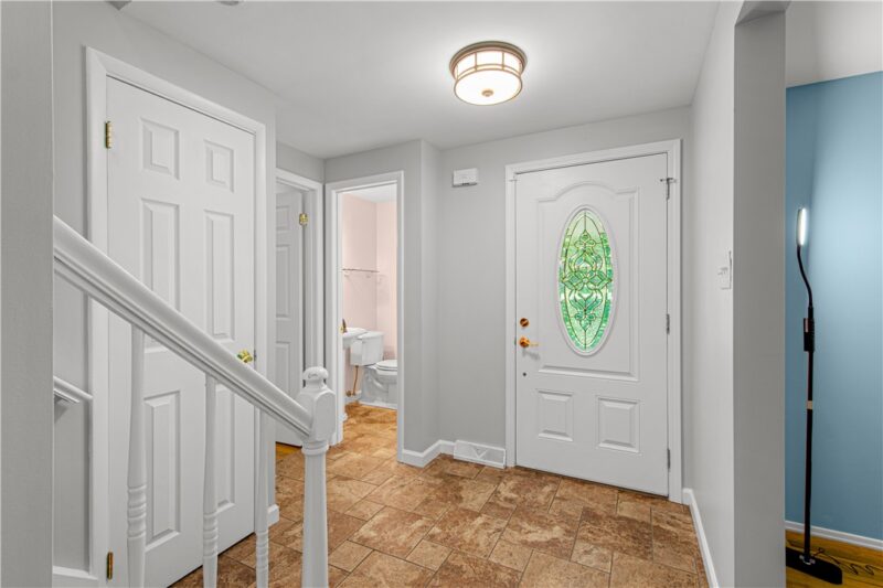 1282 Old Meadow Rd — photo 4