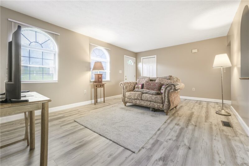 7326 Green Meadow Dr — photo 6