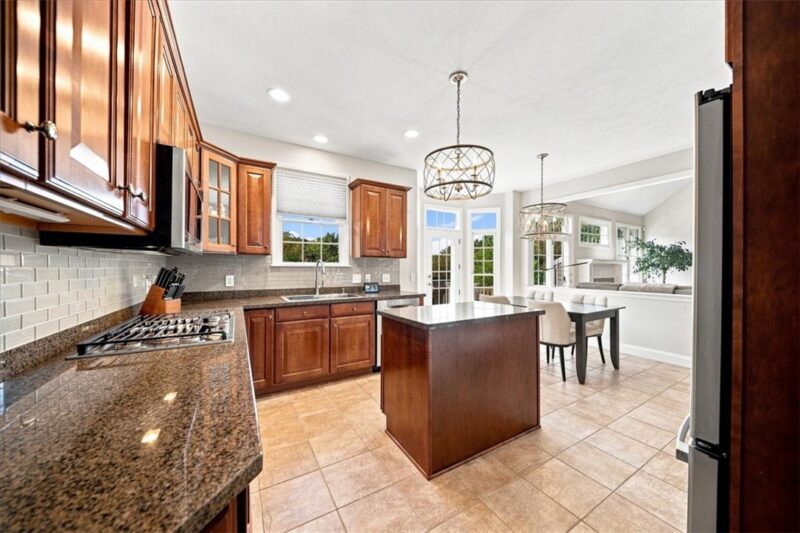 2517 Matterhorn Dr — photo 6