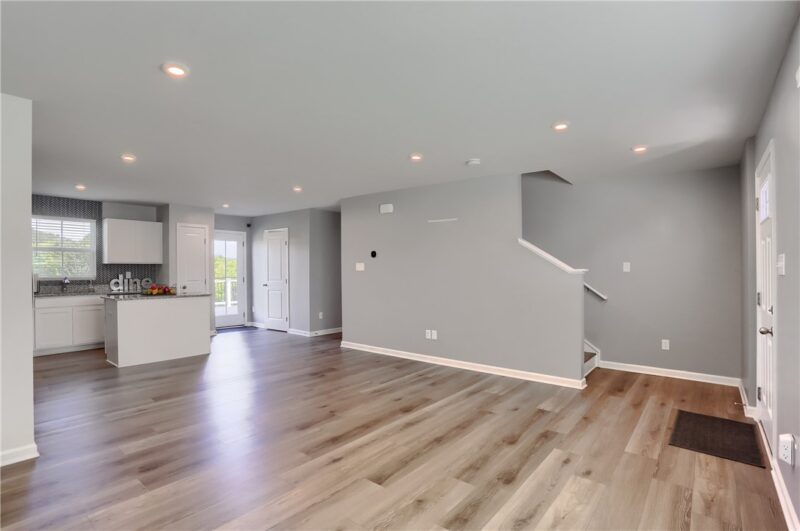 333 Arden Drive — photo 8