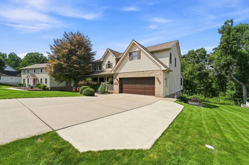 1089 Redoak DRIVE — photo 3