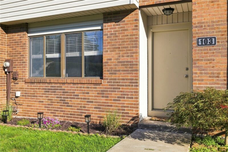 103 Springwater Ct — photo 3