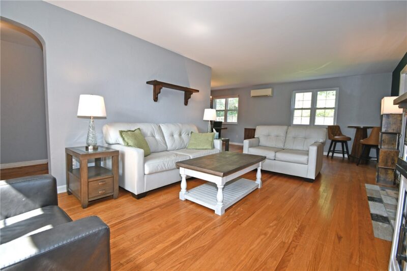 459 Austin Ave — photo 4