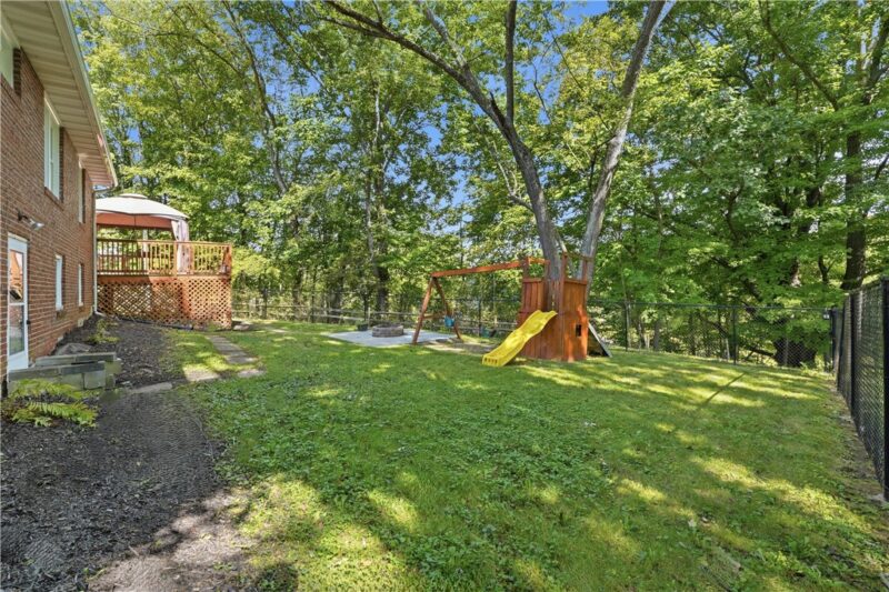 2970 Melvin Dr — photo 3