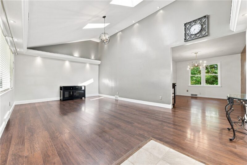 2970 Melvin Dr — photo 5