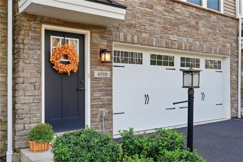4010 Crown Dr — photo 2