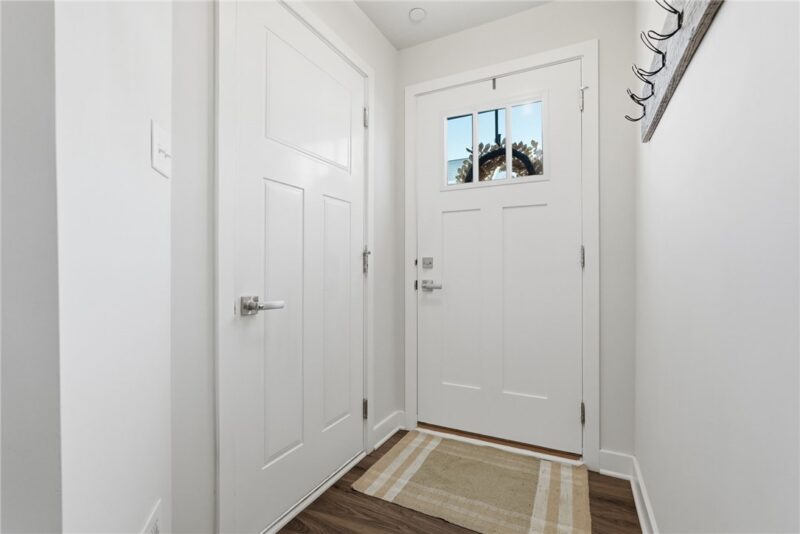 4010 Crown Dr — photo 3