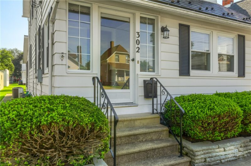 302 Foch St — photo 8