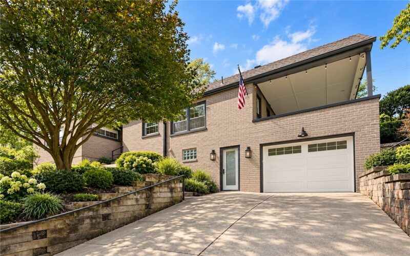 577 Highland Ave — photo 3