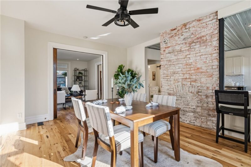 232 S Chestnut St — photo 8