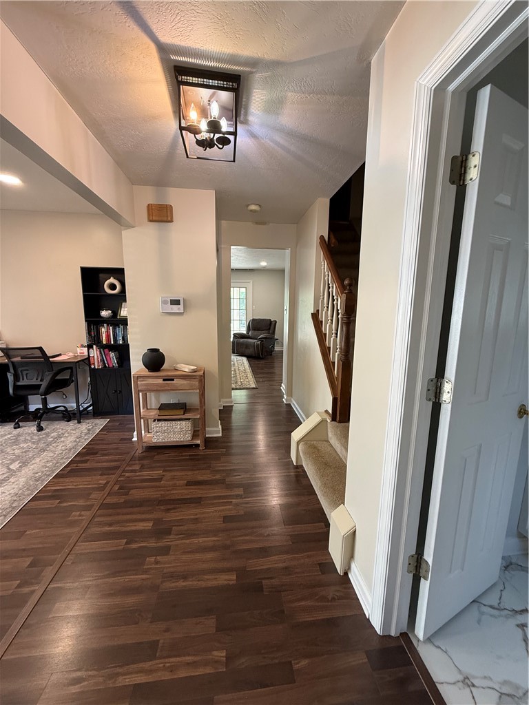 1108 Meadowbrook Dr — photo 5
