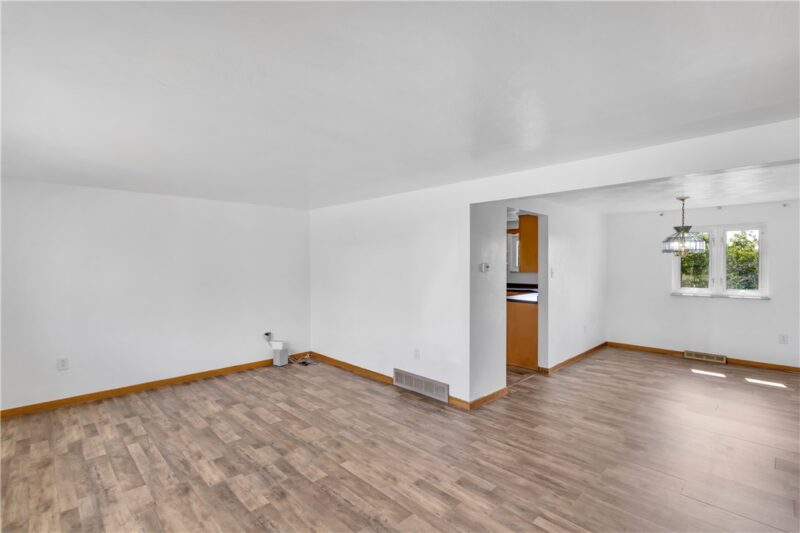 404 Broad Street — photo 4