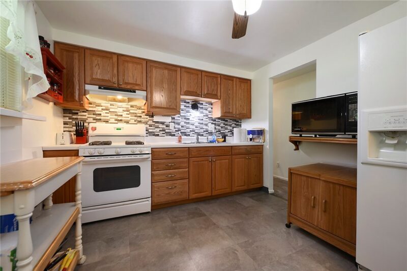 773 Cedarwood Dr — photo 8