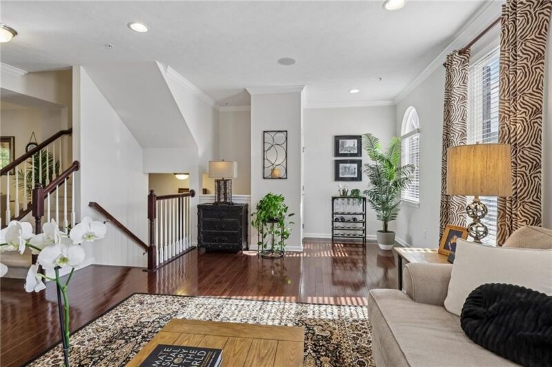 924 Bell DRIVE — photo 5