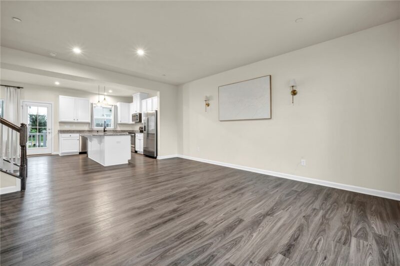 213 Cranesbill Drive — photo 5