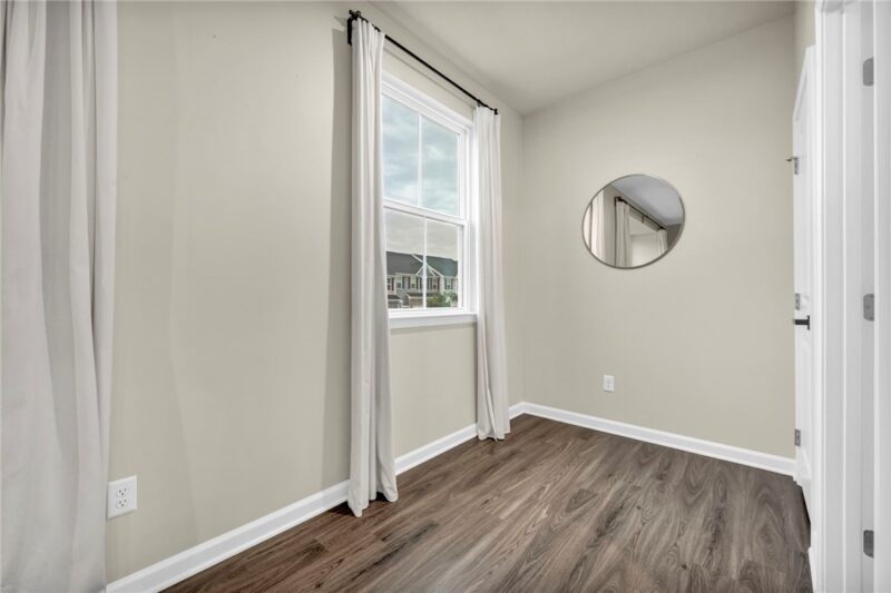 213 Cranesbill Drive — photo 6