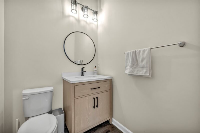 213 Cranesbill Drive — photo 8