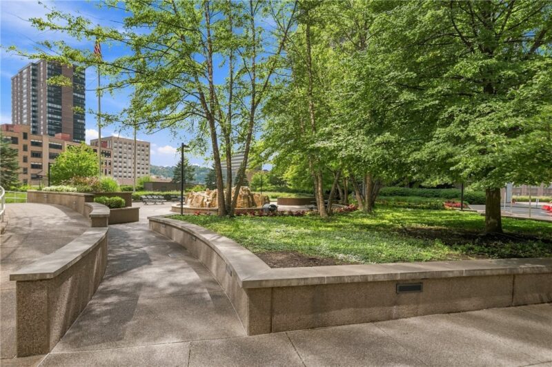 112 Washington Place 6A — photo 4