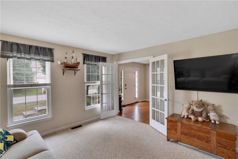 254 Gary Dr — photo 5