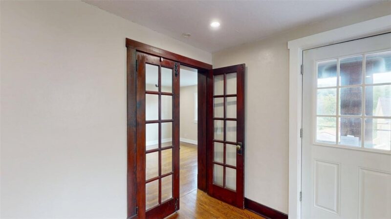 200 Davis Avenue — photo 7