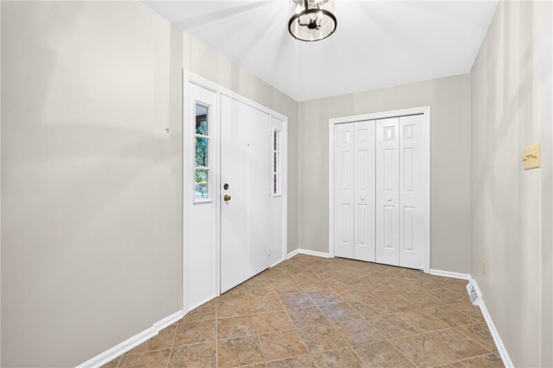 222 Allenberry Cir — photo 2