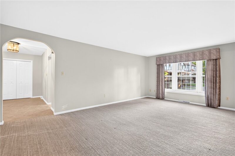 222 Allenberry Cir — photo 5