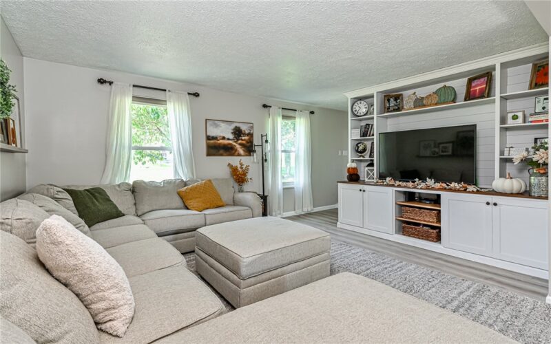 3523 Woodlake Dr — photo 4