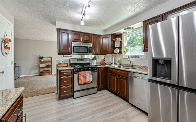 3523 Woodlake Dr — photo 8