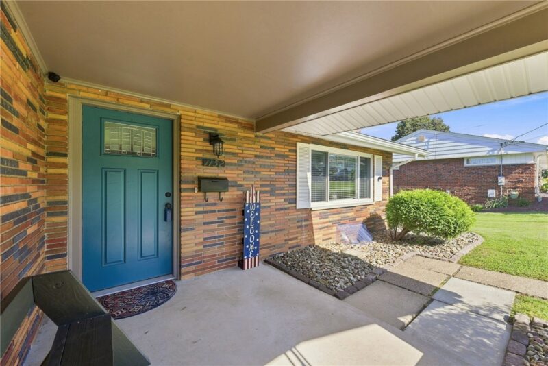 1152 Skyline Drive — photo 3
